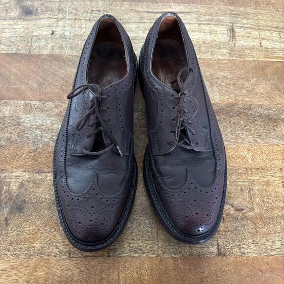 Vintage Florsheim Imperial Burgundy V Cleat heavy punched wing tip oxfords 8.5 C - Picture 4 of 9